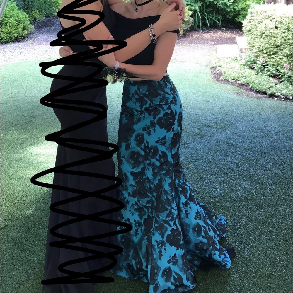 Sherri Hill prom dress